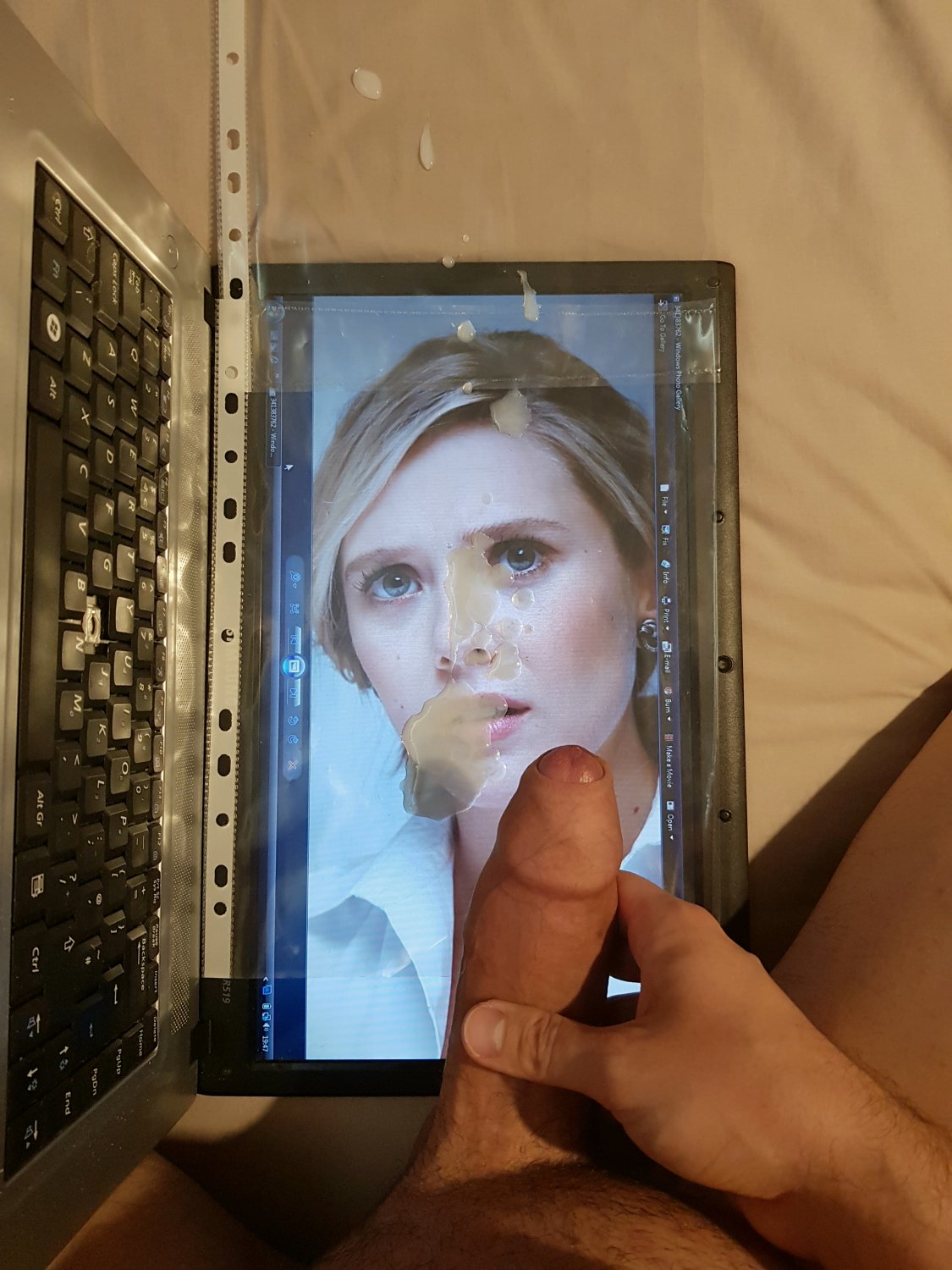 Elizabeth Olsen #f2bbHMve